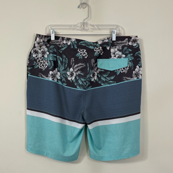 Goodfellow & Co Men’s Blue White Floral Striped Drawstring Bathing Suit - Picture 4 of 5